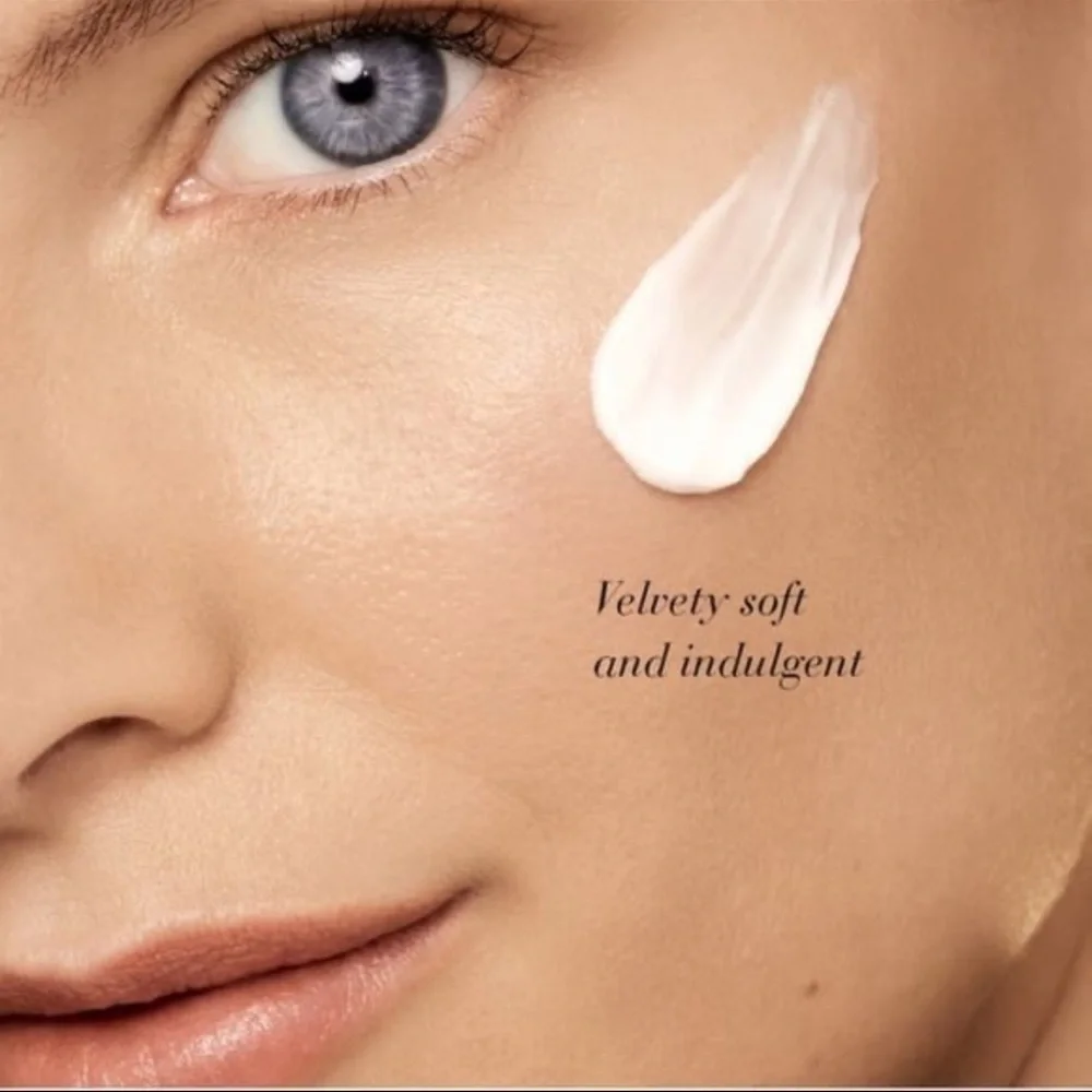 Estee Lauder • Re-Nutriv Ultimate Diamond Transformative Energy Creme